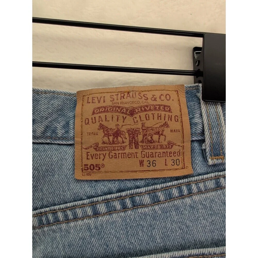 VTG Levi's 505 Regular Fit Straight Leg Paper Tag Jeans Men's 36x30 Light Wash